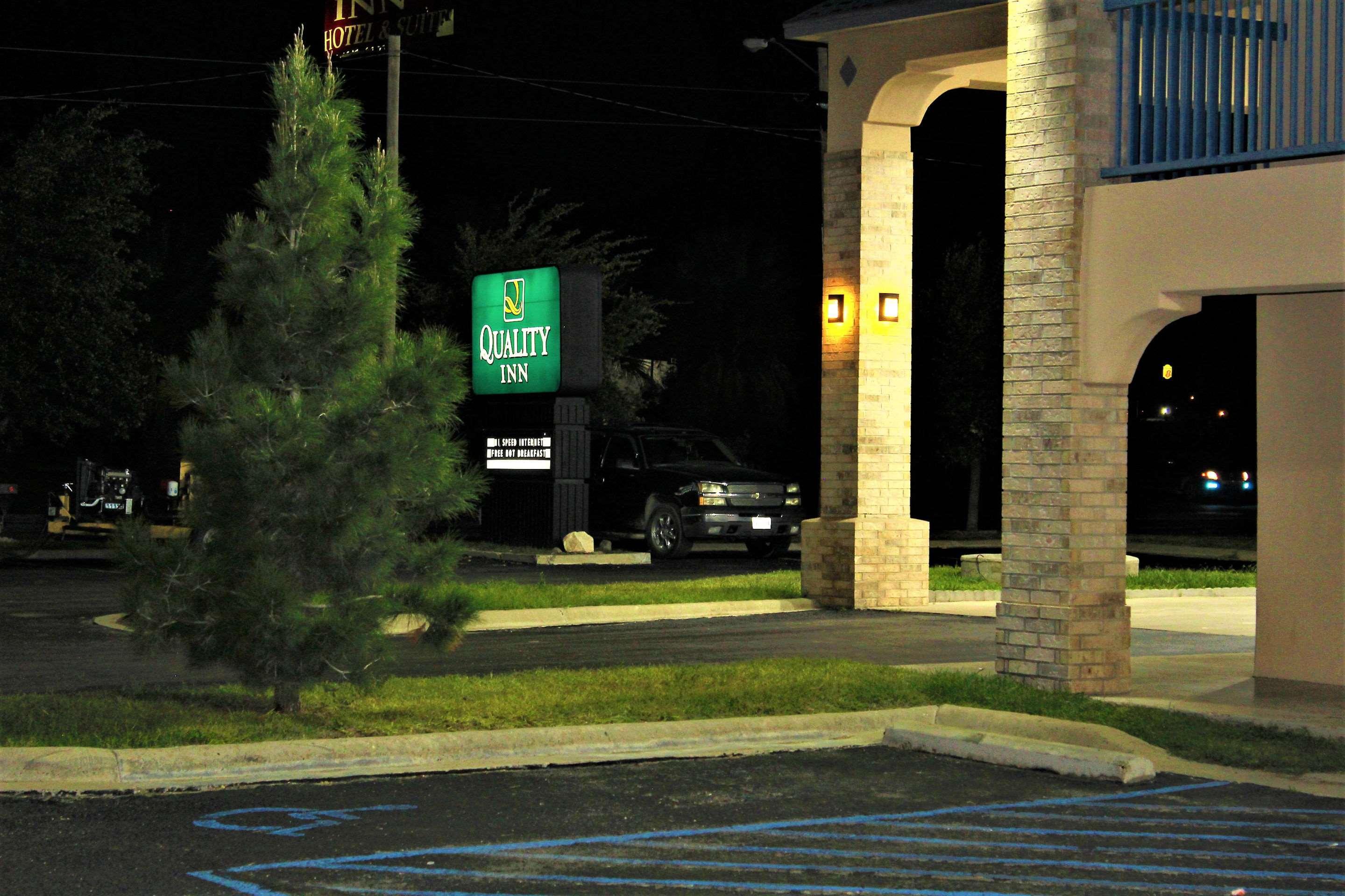 Quality Inn Fort Stockton Exteriör bild
